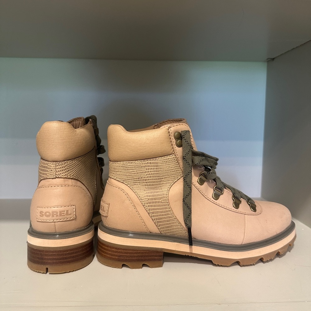 Sorel Lennox hiker STKD boots